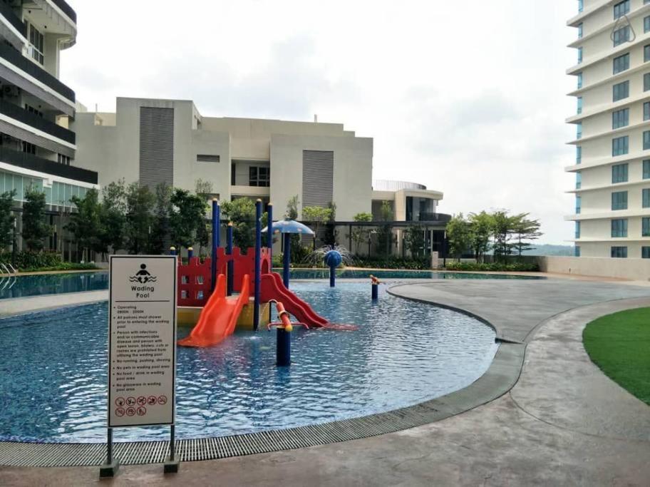 누사자야 Cozy, High-Floor 2Br Apt Near Legoland 아파트 외부 사진